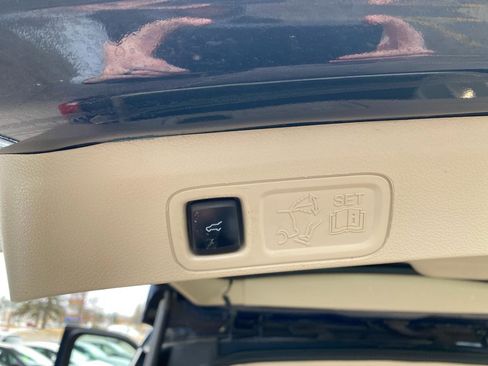 Used 2020 Lincoln Navigator Reserve w/ Luxury Package image 27