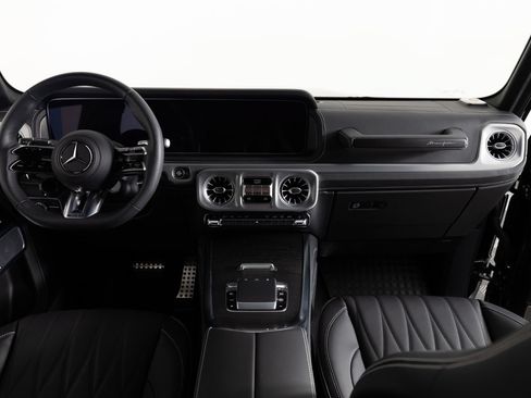 Used 2025 Mercedes-Benz G 63 AMG 4MATIC image 35