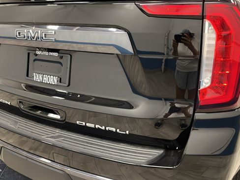 Used 2023 GMC Yukon Denali Ultimate AWD/4WD image 41