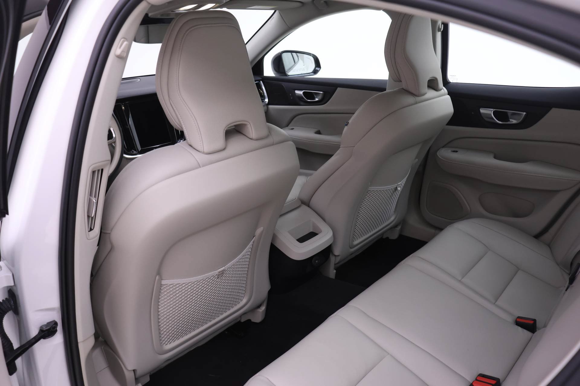 Used 2024 Volvo S60 B5 Plus FWD image 14