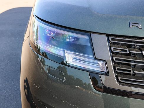 New 2026 Land Rover Range Rover SE image 15