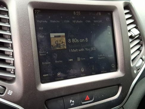 Certified 2020 Jeep Cherokee Trailhawk w/ Cold Weather Group image 17