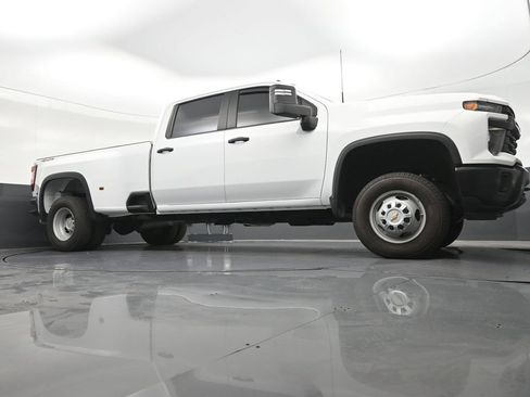 Used 2025 Chevrolet Silverado 3500 W/T AWD/4WD image 22