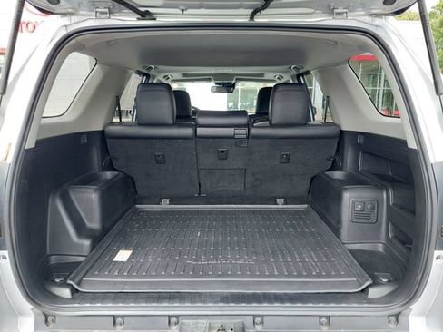 Certified 2021 Toyota 4Runner Venture w/ Moonroof Package AWD/4WD image 33