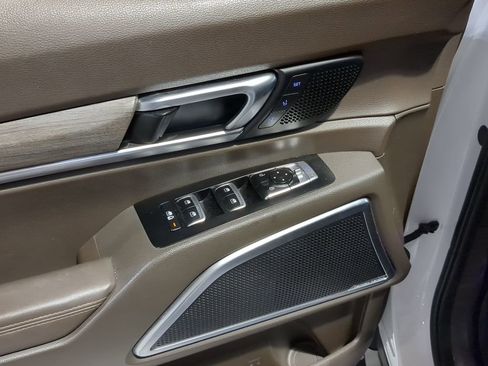 Used 2021 Kia Telluride SX w/ Towing Package FWD image 16