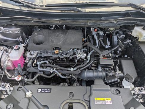 Used 2022 Toyota Sienna XSE image 38