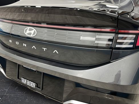 Used 2025 Hyundai Sonata SEL FWD image 35