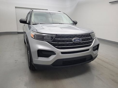 Used 2022 Ford Explorer XLT AWD/4WD image 14