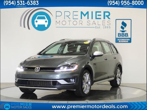 Used 2019 Volkswagen Golf Alltrack SE AWD/4WD image 1