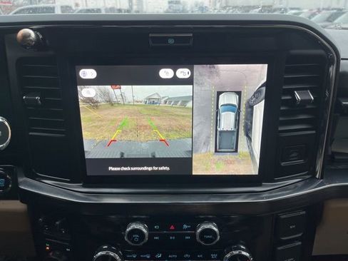 Used 2025 Ford F350 Lariat w/ Black Appearance Package image 13