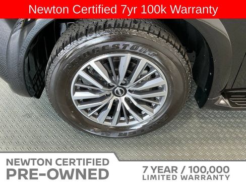 Used 2024 Nissan Armada SL w/ Captain's Chairs Package RWD image 48