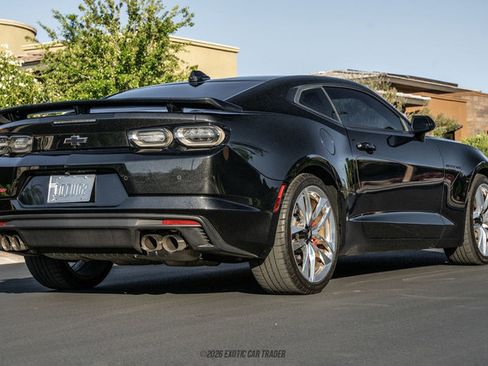 Used 2024 Chevrolet Camaro SS RWD image 8