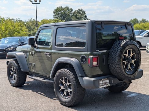 Used 2021 Jeep Wrangler Sport AWD/4WD image 7