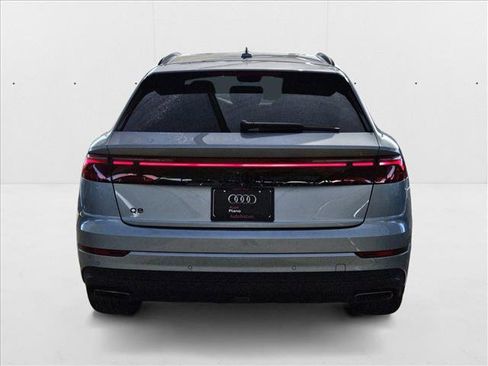 New 2025 Audi Q8 Premium w/ Black Optic Package image 7
