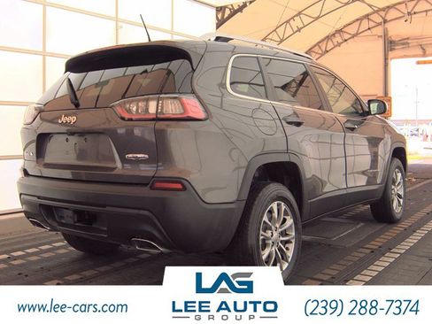 Used 2019 Jeep Cherokee Latitude Plus w/ Comfort/Convenience Group AWD/4WD image 4