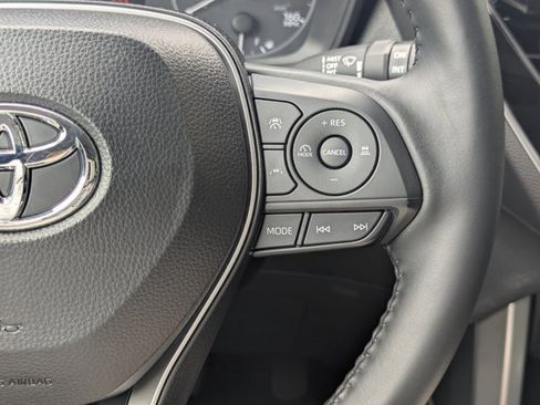 Used 2024 Toyota Corolla Cross LE w/ Moonroof Package image 22