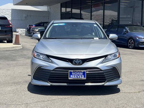 Used 2023 Toyota Camry XLE FWD image 4
