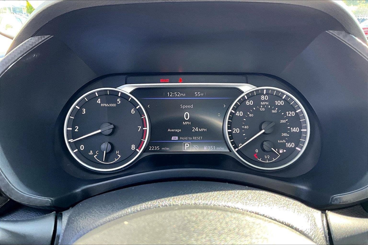 Used 2025 Nissan Sentra SR w/ SR Premium Package FWD image 13