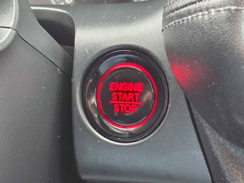 Used 2023 Honda HR-V LX image 32