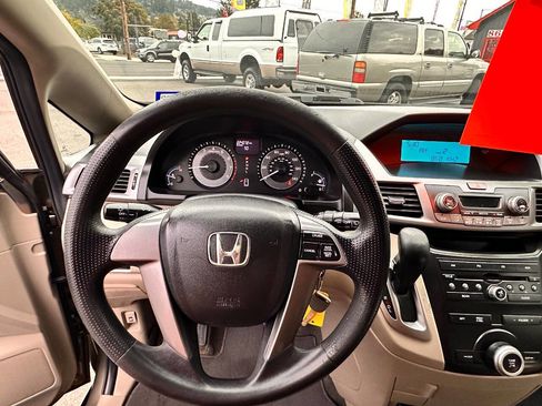 Used 2011 Honda Odyssey LX image 19