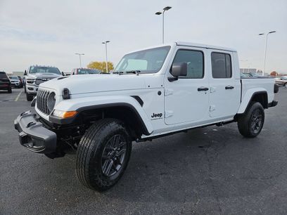 New 2026 Jeep Gladiator Sport