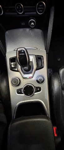 Used 2023 Alfa Romeo Stelvio Veloce AWD/4WD image 19