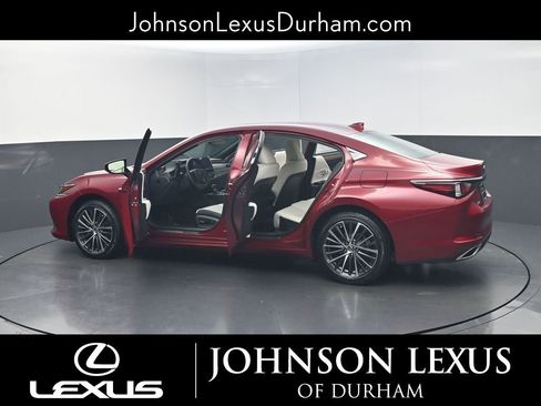 New 2025 Lexus ES 350 w/ Premium Package image 27