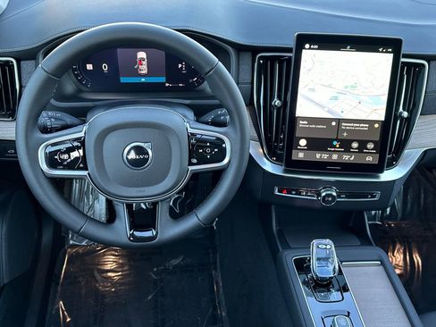 New 2026 Volvo XC90 B5 Plus w/ Protection Package image 16