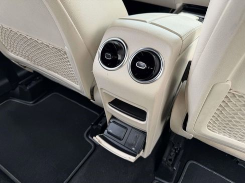 Used 2020 Mercedes-Benz GLB 250 4MATIC image 18