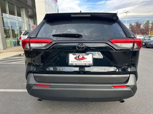 New 2025 Toyota RAV4 LE image 4