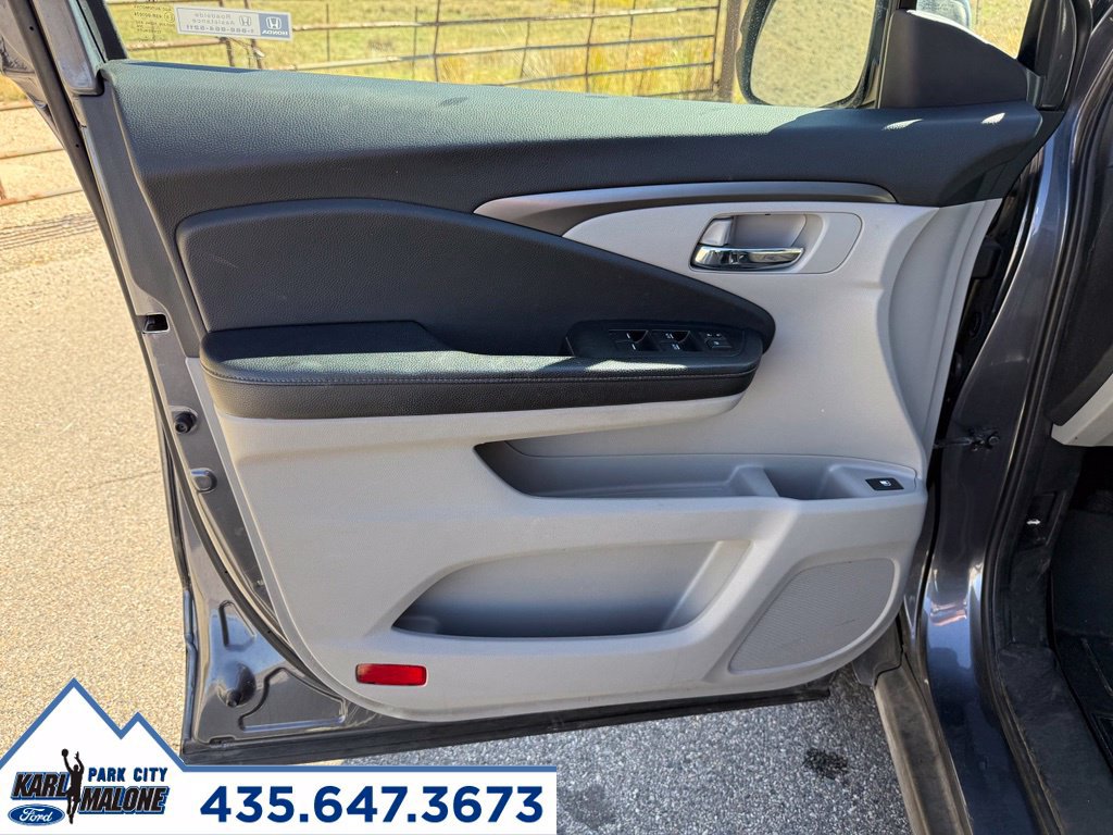 Used 2018 Honda Ridgeline RTL-T image 12