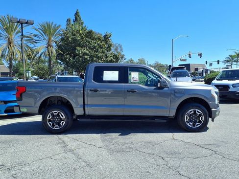 Used 2023 Ford F150 Lightning XLT image 5
