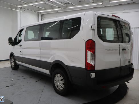 Used 2023 Ford Transit 350 XLT image 6