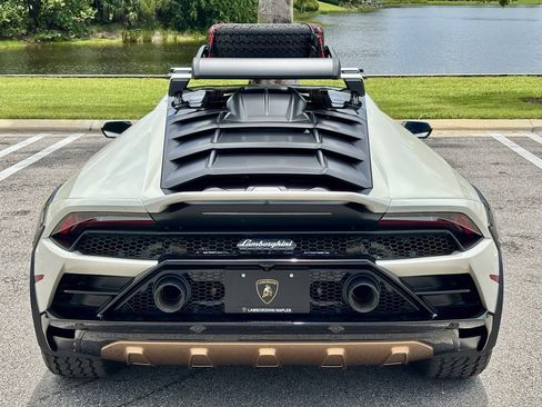 Used 2024 Lamborghini Huracan Sterrato image 14