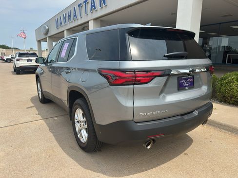 Used 2023 Chevrolet Traverse LS AWD/4WD image 11