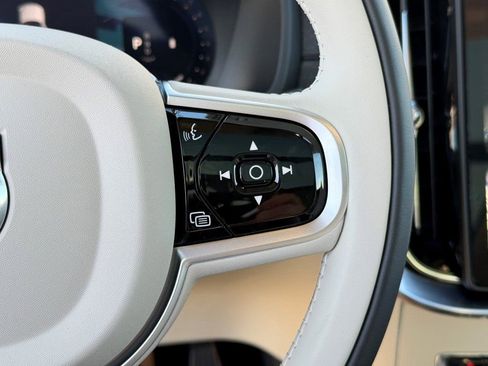 New 2026 Volvo XC90 B6 Ultra w/ Protection Package Premier image 27