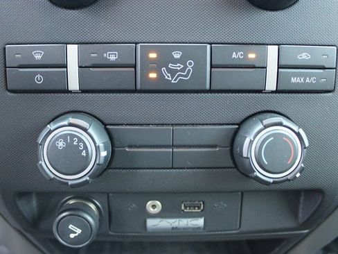 Used 2010 Ford F150 XLT image 19