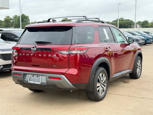 New 2026 Nissan Pathfinder SL FWD image 7