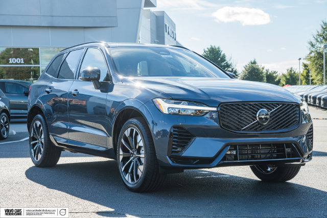 New 2027 Volvo XC60 T8 Plus AWD/4WD image 1