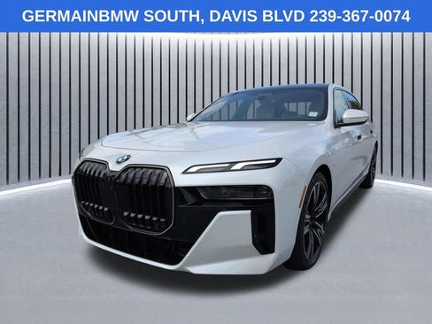 Certified 2025 BMW 760i xDrive AWD/4WD image 9