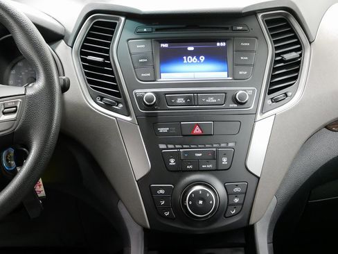 Used 2017 Hyundai Santa Fe Sport image 19
