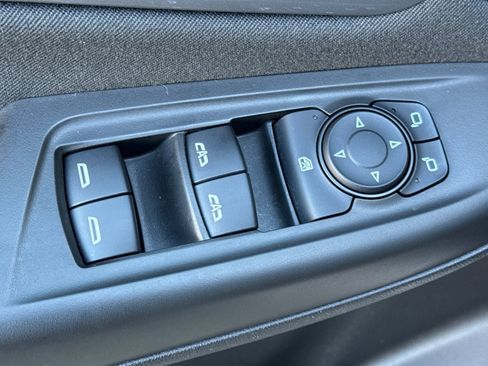 Used 2022 Chevrolet Bolt EUV LT image 12