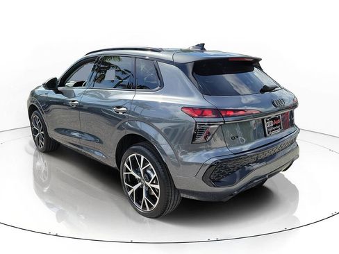 New 2026 Audi Q3 quattro 2.0T AWD/4WD image 3