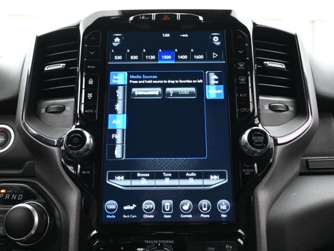 Used 2021 RAM 1500 Big Horn w/ Built-to-serve Edition AWD/4WD image 32