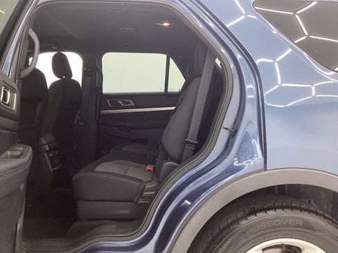 Used 2018 Ford Explorer XLT w/ Equipment Group 201A image 20