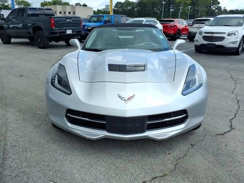Used 2019 Chevrolet Corvette Stingray Convertible w/ 3LT RWD image 8