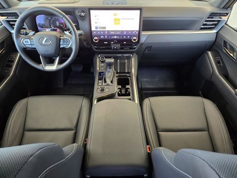 Used 2025 Lexus GX 550 w/ Cold Area Package AWD/4WD image 15