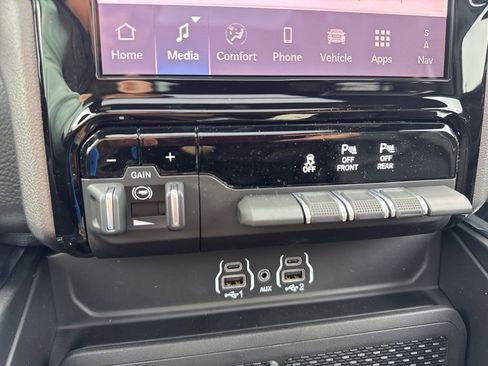 New 2026 RAM 1500 Laramie w/ Night Edition AWD/4WD image 9