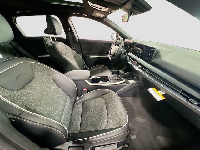 New 2025 Kia K4 GT-Line w/ GT-Line Sunroof Package FWD image 28
