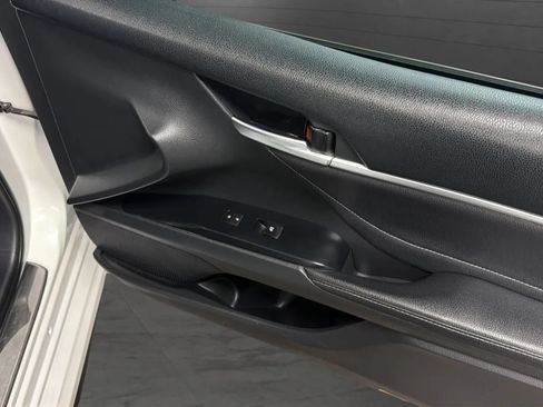 Used 2018 Toyota Camry XSE w/ Audio Package FWD image 18